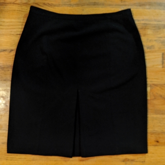 Limited Stretch Black Skirt - Picture 2 of 5